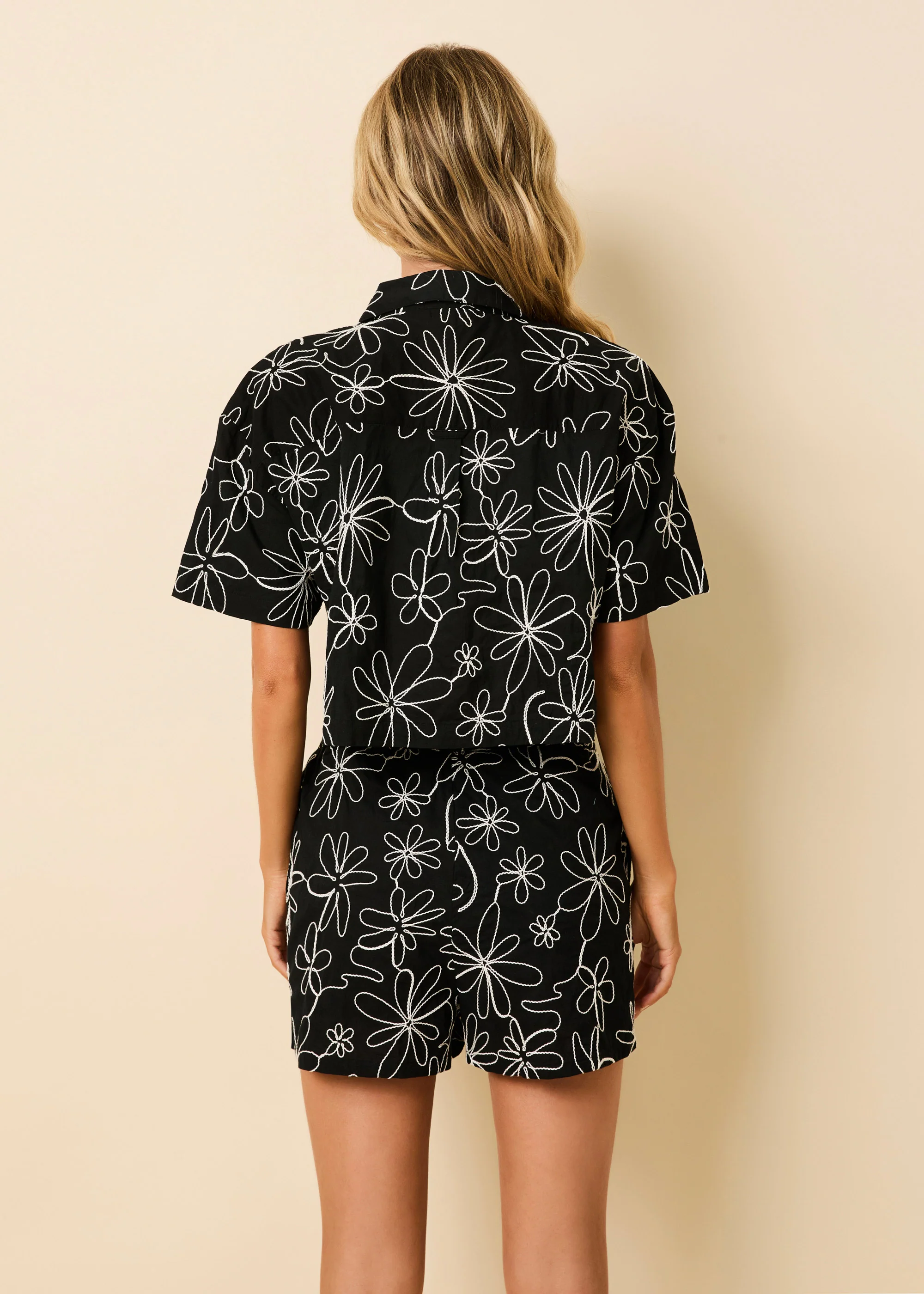 Ezra Top Embroidered Schfly Floral Doodle Noir - Image 3