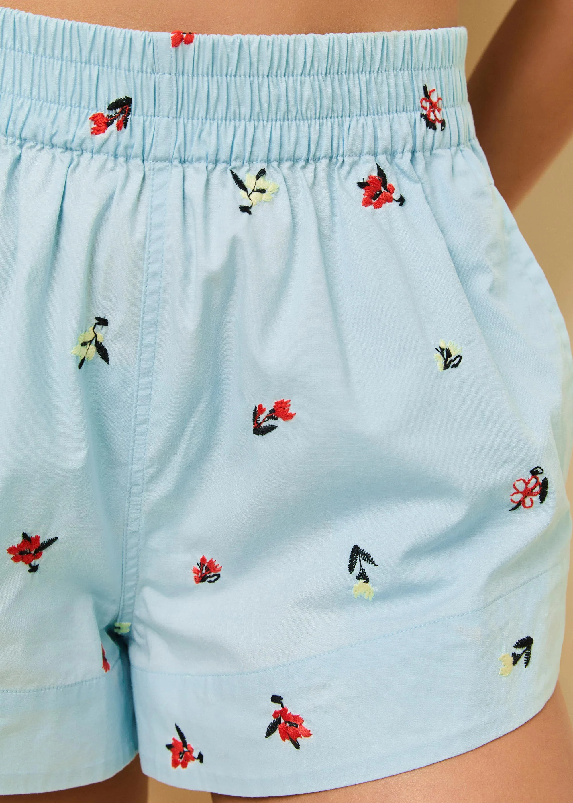 Vicky Short Poplin Embroidered Sky Ditsy Floral - Image 5